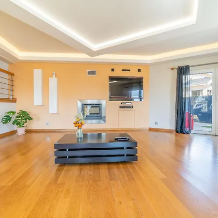 Amar O Sol Villa Charneca (Setubal)